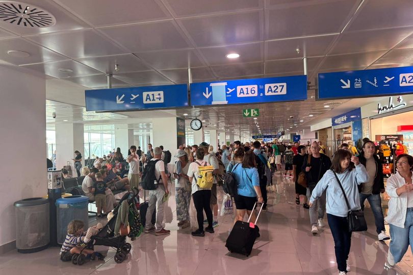 Spain flights grounded